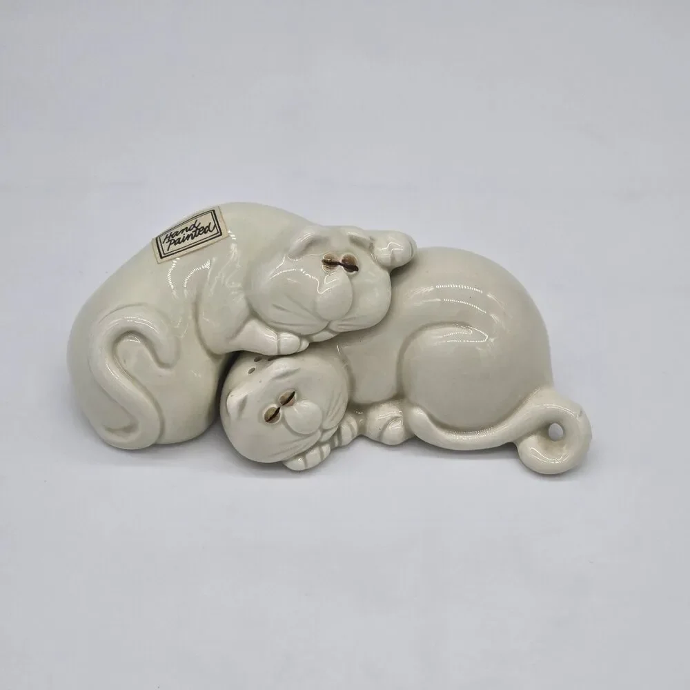 Vintage Fitz and Floyd Cat Nap Salt and Pepper Shakers Cats Kitties